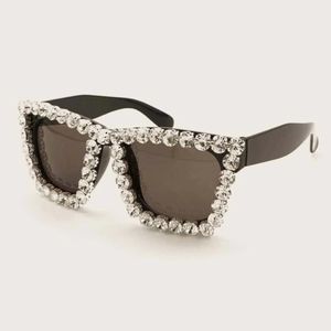 Square Frame Rhinestone Dazzled Sunglasses